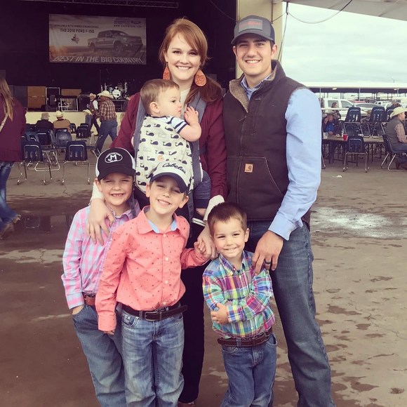 Meet your Posher, Sarah - Picture 1 of 1